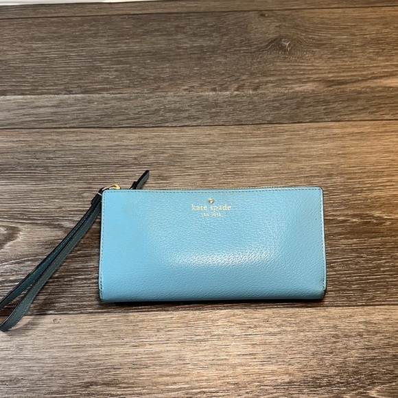 kate spade Handbags - Kate Spade Sky Blue Wristlet